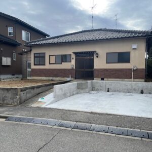 能美市緑が丘貸家　[3SDK]