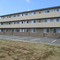 芦城中学校から徒歩1分! 芦城中学校から徒歩1分!