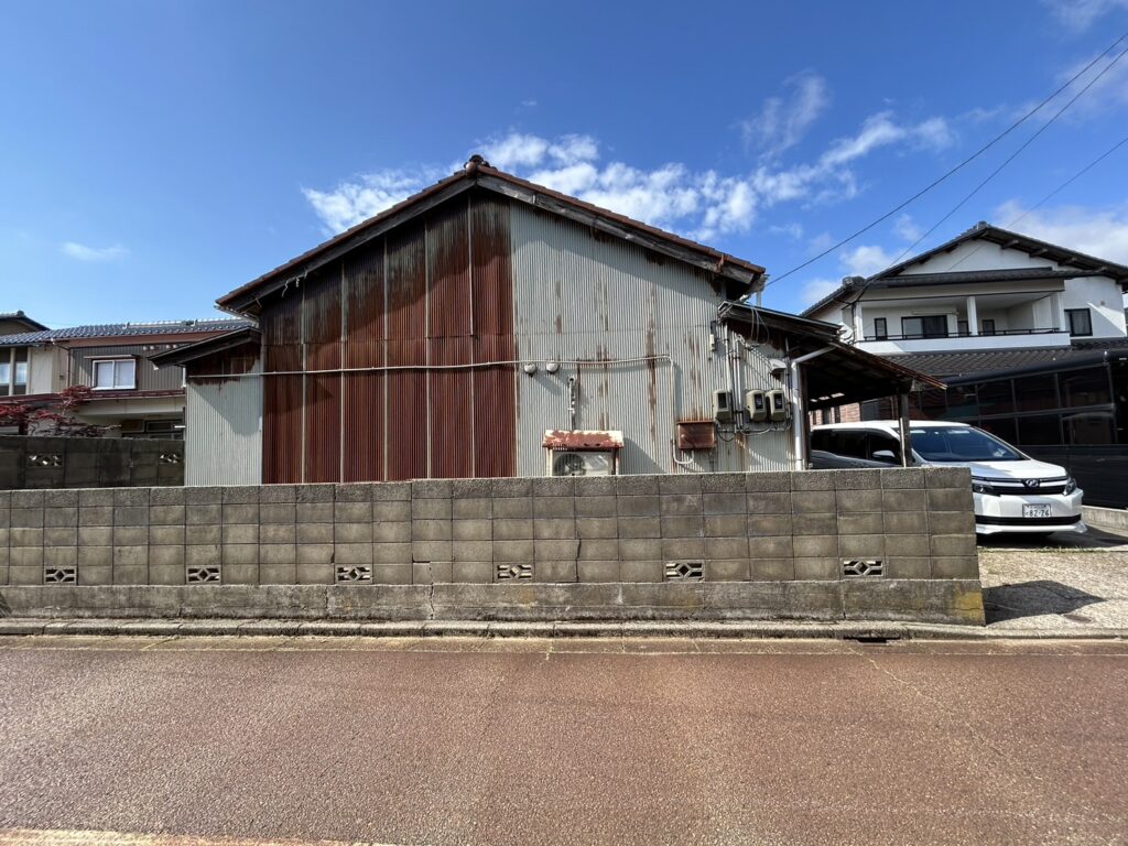 建物は解体予定です