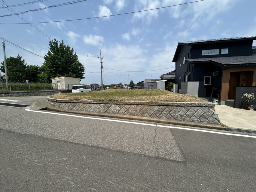 南東、南西の角地です！
