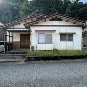 鵜川町貸家　[9SDK][インナーガレージ]