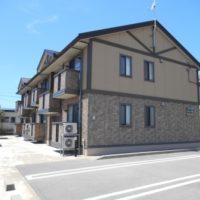 ユニクロから徒歩2分 ユニクロから徒歩2分